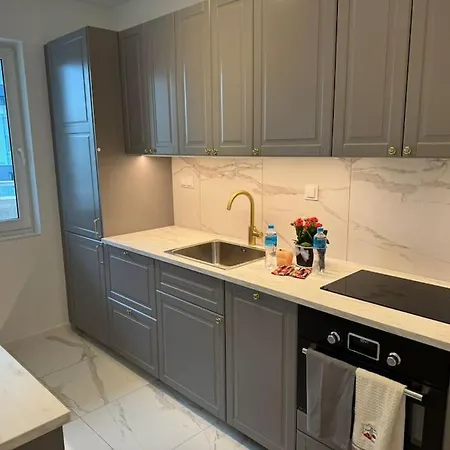 Glamour In Ochota Βαρσοβία