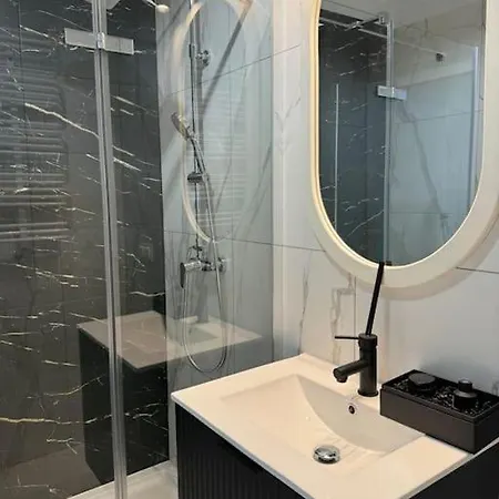 Glamour In Ochota * Варшава