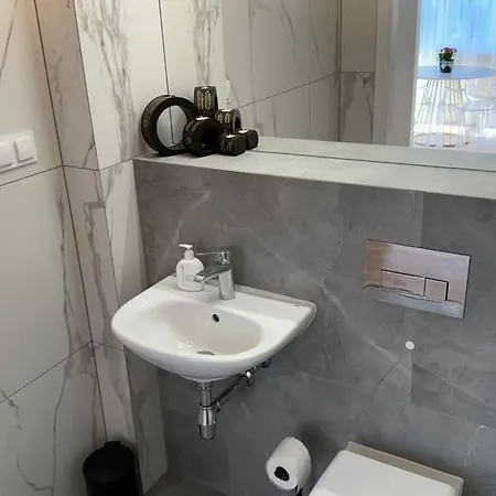 Glamour In Ochota Apartment *