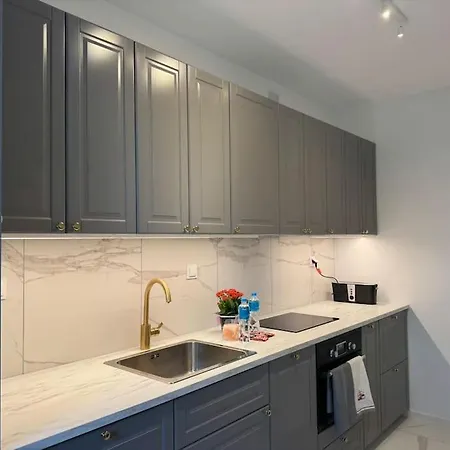 Glamour In Ochota Варшава