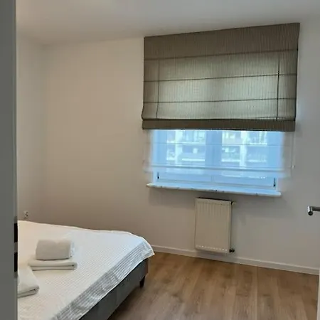 Glamour In Ochota * Варшава